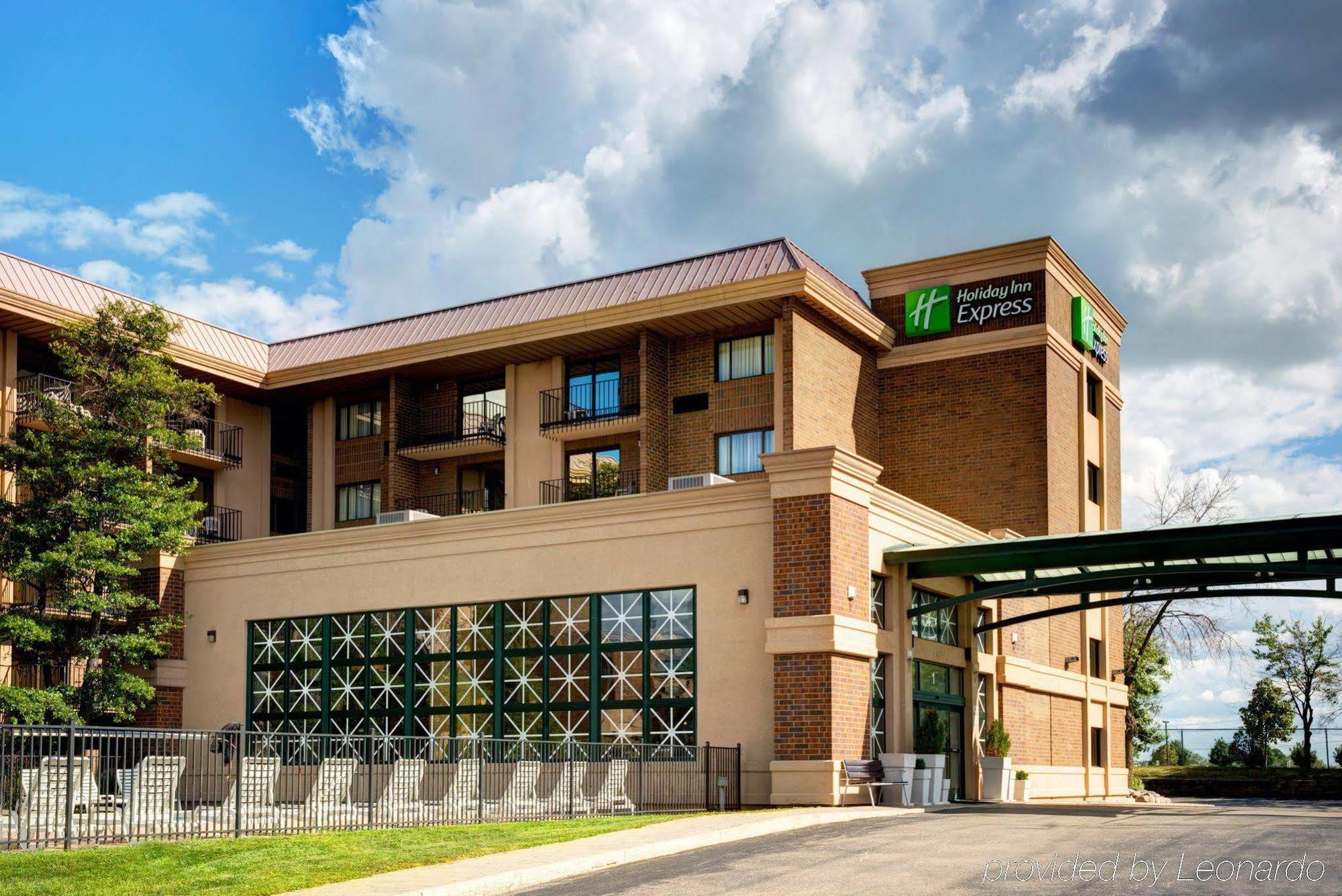 Holiday Inn Express Schaumburg-Rolling Meadows By Ihg Екстер'єр фото
